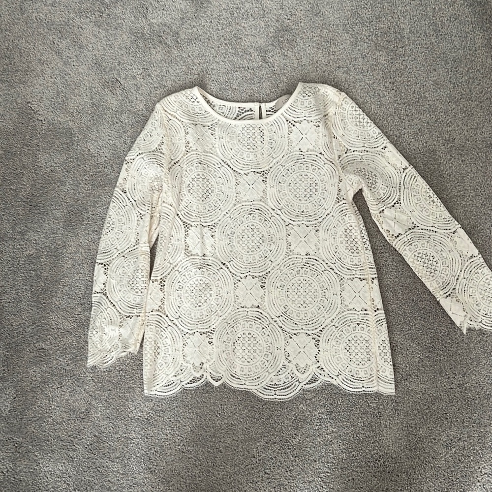 LOFT Like new lace 3/4 top